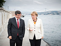 Меркель в Стамбуле: канцлер убеждает власти Турции принять план ЕС по беженцам