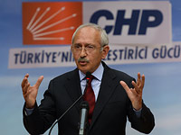 Кемаль Кылычдароглу, лидер левоцентристской "Народно-республиканской партии", занявшей второе место на выборах в Турции. Анкара, 1 ноября 2015 года