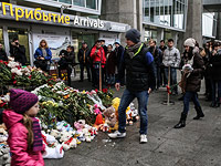 Траур по жертвам крушения Airbus A321 в аэропорту Пулково, 1 ноября 2015 года в Санкт-Петербурге, России   