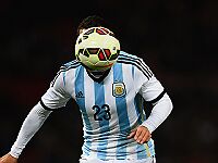 Первая победа аргентинцев. Уругвайцы разгромили сборную Чили, бразильцы &#8211; Перу