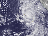Ураган "Патрисия" около побережья Мексики достиг высшей категории опасности