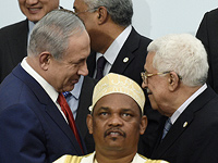 Нетаниягу и Аббас на саммите в Париже. 30 ноября 2015 года