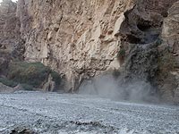 Из-за затопления трассы прервано движение транспорта вдоль Мертвого моря