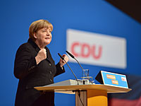 Меркель пообещала резко ограничить приток нелегальных мигрантов  