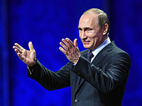 В начале ежегодной пресс-конференции Путин поблагодарил селян за их работу