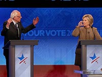  Берни Сандерс и Хиллари Клинтон на дебатах. 19 декабря 2015 года