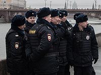     В домах сотрудников "Открытой России" проходят обыски