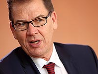 Немецкий министр: страны, не принявшие беженцев, должны заплатить деньгами
