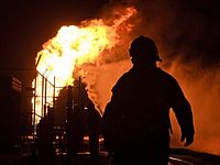 Reuters: 32 человека стали жертвами пожара на нефтяной платформе