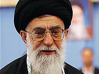   Хаменеи наградил моряков, взявших в плен американцев