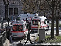 На месте теракта в Стамбуле. 12 января 2016 года  