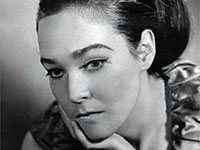 Актриса Александра Завьялова, исполнительница одной из главных ролей в культовом советском телесериале "Тени исчезают в полдень"