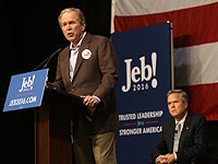 Джордж Буш-младший включился в избирательную кампанию брата