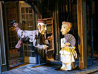 Весной в Израиль впервые приезжает на гастроли пензенский кукольный театр, который покажет в нашей стране кукольный спектакль для взрослых по мотивам известной комедии А. П. Чехова "Медведь"