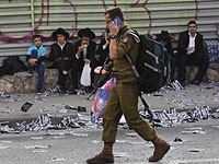 Жители религиозного квартала в Иерусалиме забросали военнослужащего яйцами