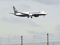 Мальчишник на борту Ryanair вынудил экипаж отклониться от курса  