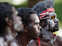 Представители коренного населения континента, которое не рекомендуют называть аборигенами