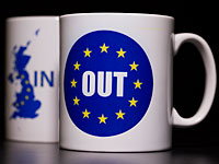 Опрос: британцы настроены на выход из ЕС