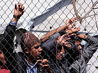 Греция депортирует нелегальных мигрантов в Турцию. Фоторепортаж
