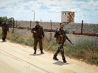 Боевики ХАМАС патрулируют египетскую границу. 14.04.2016