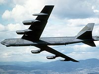 Бомбардировщик B-52  