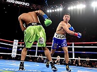 Бокс: Геннадий Головкин во втором раунде нокаутировал Доминика Уэйда
