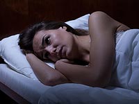 Американские ученые обнаружили причину плохого сна на новом месте