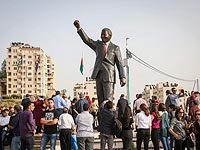 В Рамалле установлен памятник Нельсону Манделе
