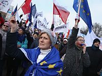 В Варшаве проходит самая масштабная за последние десятилетия антиправительственная демонстрация