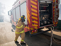 В Модиин-Илите пожарные, прибывшие для тушения огня, подверглись "каменной атаке"