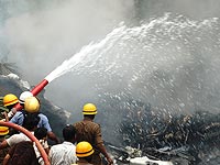 Пожар на складе оружия в Индии: десятки жертв  
