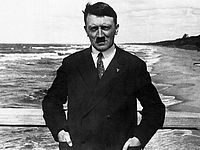   Историки пересматривают биографию вождя Третьего рейха Адольфа Гитлера