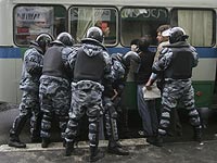 Российская полиция проводит учения: легенда &#8211; подавление массовой забастовки рабочих