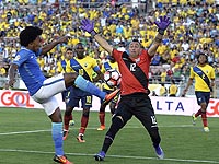 Судьи помогли бразильцам не проиграть сборной Эквадора