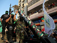 Муляж ракеты М-75. Такими ракетами с 2012 года боевики ХАМАС из Газы обстреливают центральные районы Израиля   