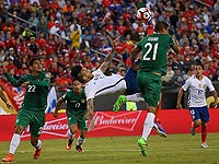 Дубль Видаля и пенальти на 10-й добавленной минуте. Чемпионы одолели сборную Боливии