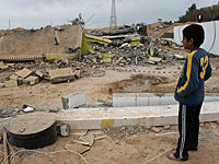 Государство требует жителя Негева оплатить расходы по разрушению его дома