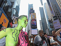 Около 100 моделей приняли участие в "Национальном дне бодиарта" в Нью-Йорке