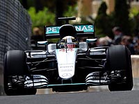 "Формула-1": победителем "Гран-при Великобритании" стал Льюис Хэмилтон
