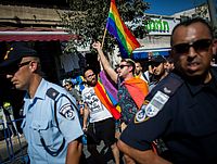 Организаторы гей-парада в Беэр-Шеве подали иск в БАГАЦ, требуя разрешить марш по центральной улице города