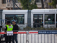 На трамвайной остановке в Иерусалиме задержан вооруженный ножом араб