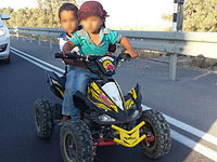 Двухлетние дети на электромобиле были задержаны на междугороднем шоссе