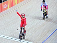 В финале командного спринта китайские велогонщицы победили россиянок