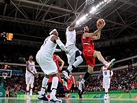 Американцы с трудом одолели сербов: результаты баскетбольных матчей