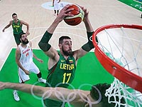 Испанцы разгромили сборную Литвы "+50": результаты баскетбольных матчей