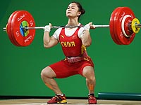 Тяжелая атлетика: китаянка стала чемпионкой и установила мировой рекорд