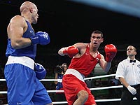 Бокс: Василий Левит, проигравший в скандальном финале, получит премию за золотую медаль