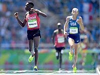 В бег на 3000 м с препятствиями победил кениец
