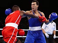 Бокс: в финале кубинец победил бойца из Казахстана