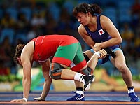 В весовой категории до 63 кг олимпийской чемпионкой стала японка Рисако Каваи, победившая в решающей схватке белоруску Марию Мамашук
